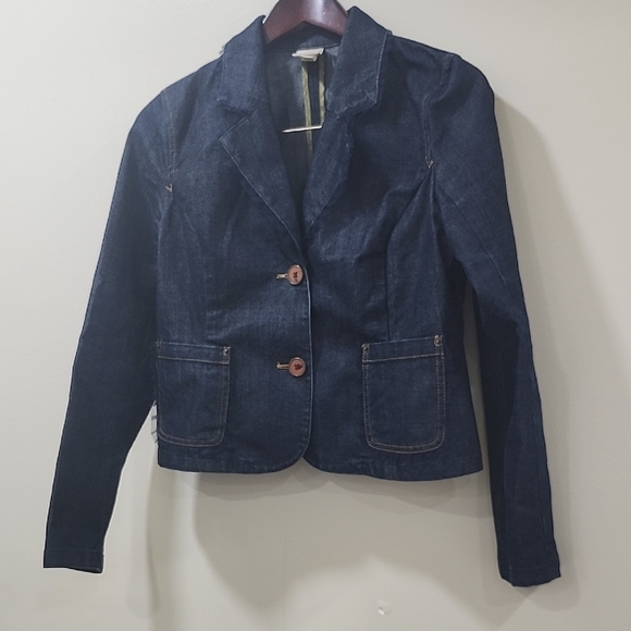 Isaac Mizrahi Jackets & Blazers - Dark Blue Blazer with Structured Tailoring and Notched Lapel